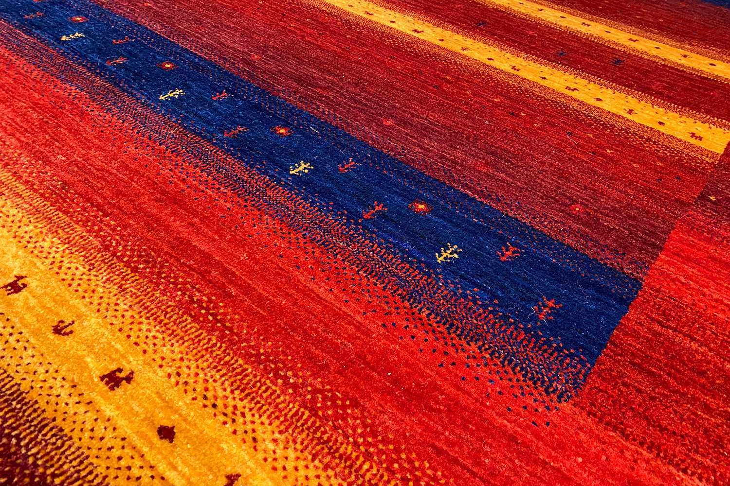 Gabbeh - Lori - 33731 (241x173cm) - German Carpet Shop