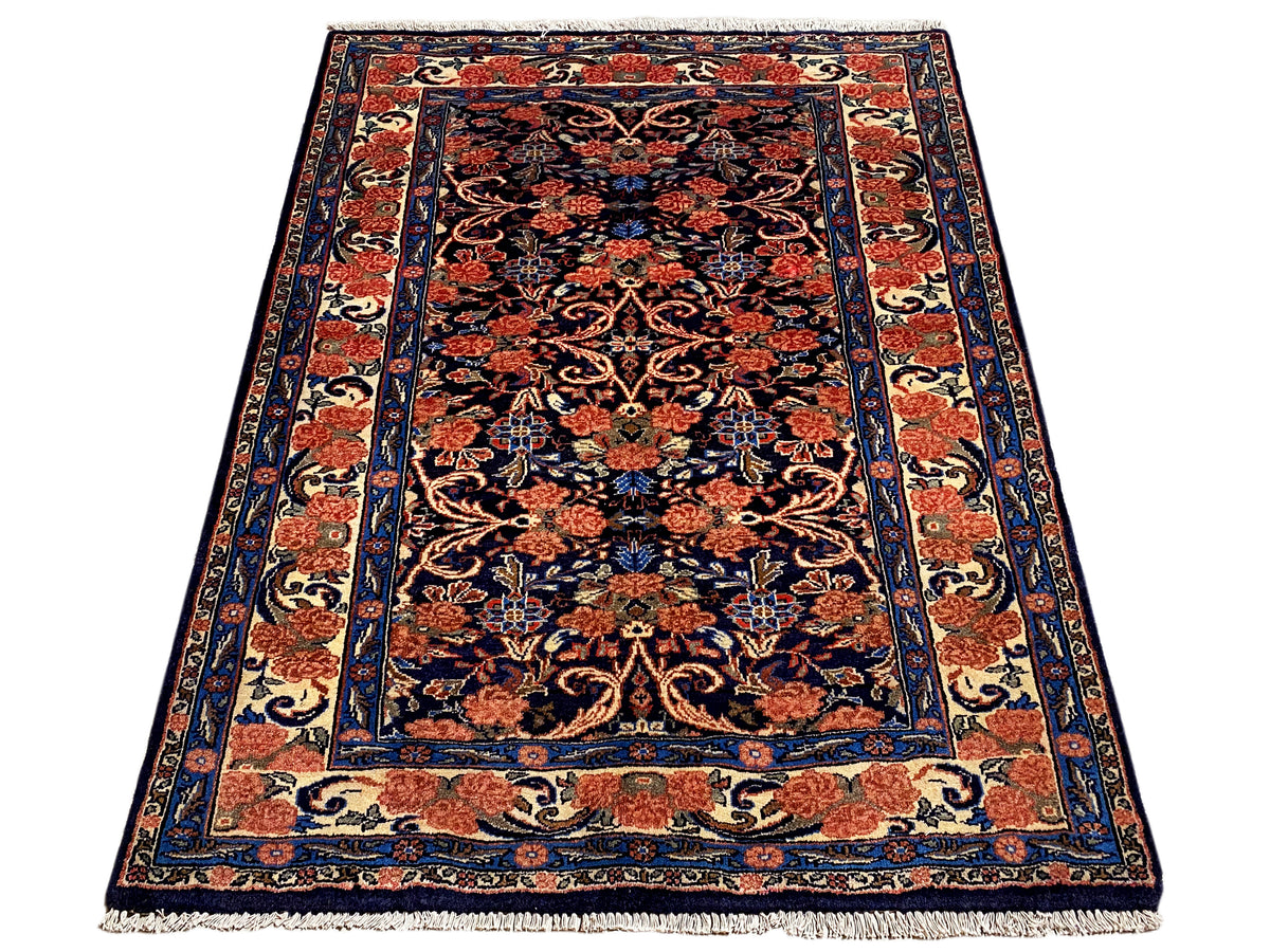 Rechteckiger Teppich mit orientalischem Blau-Rot Muster und Fransen, 142×102 cm
