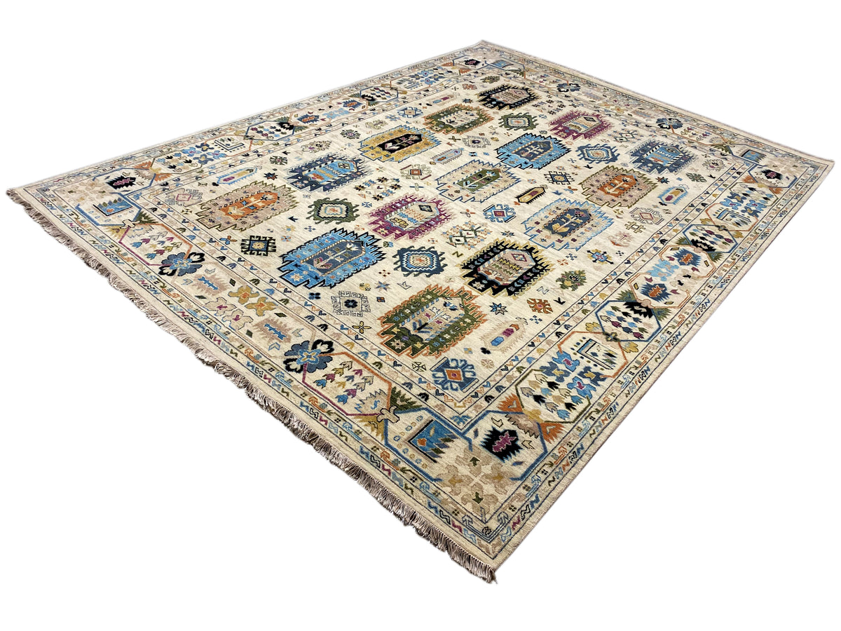 Indo-afghanischer Teppich mit kontrastreichem Patchwork-Muster in Blau und Braun, Fransen