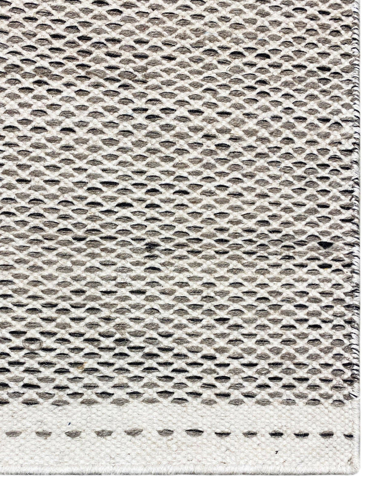 Kelim-Teppich Silber mit Relief-Webstruktur, Detailaufnahme, gepunkteter Zierabschluss