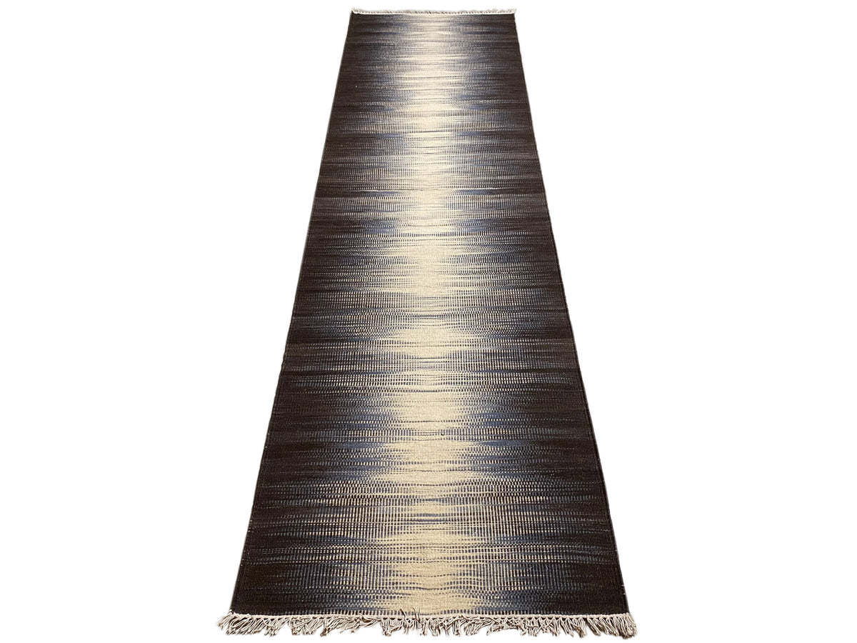 Kelim-Teppich 300x80 cm, schmaler Zuschnitt mit dunkelbraunen, beige- und blaugrauen Mustern