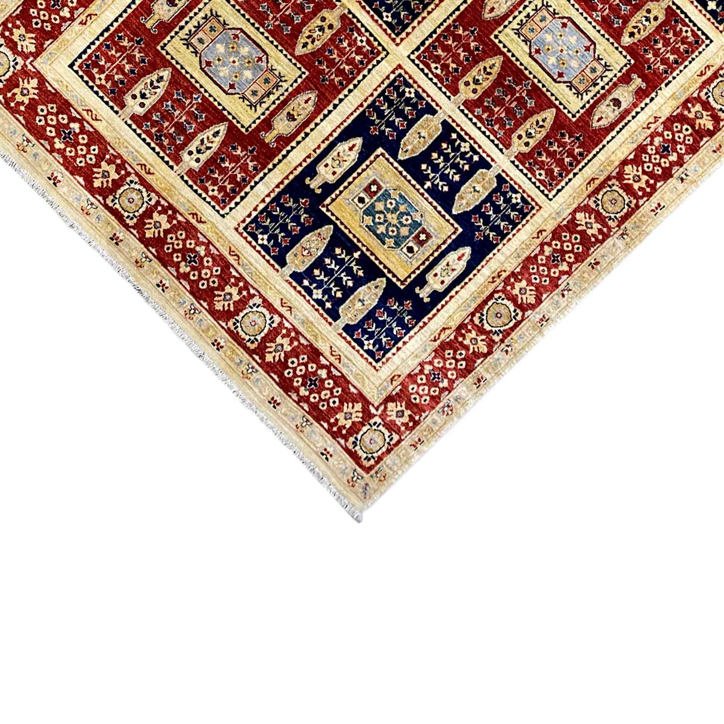 Khorjin-Teppich - Kräftiges geometrisches Design & rustikaler Charme, 243x168 cm - German Carpet Shop