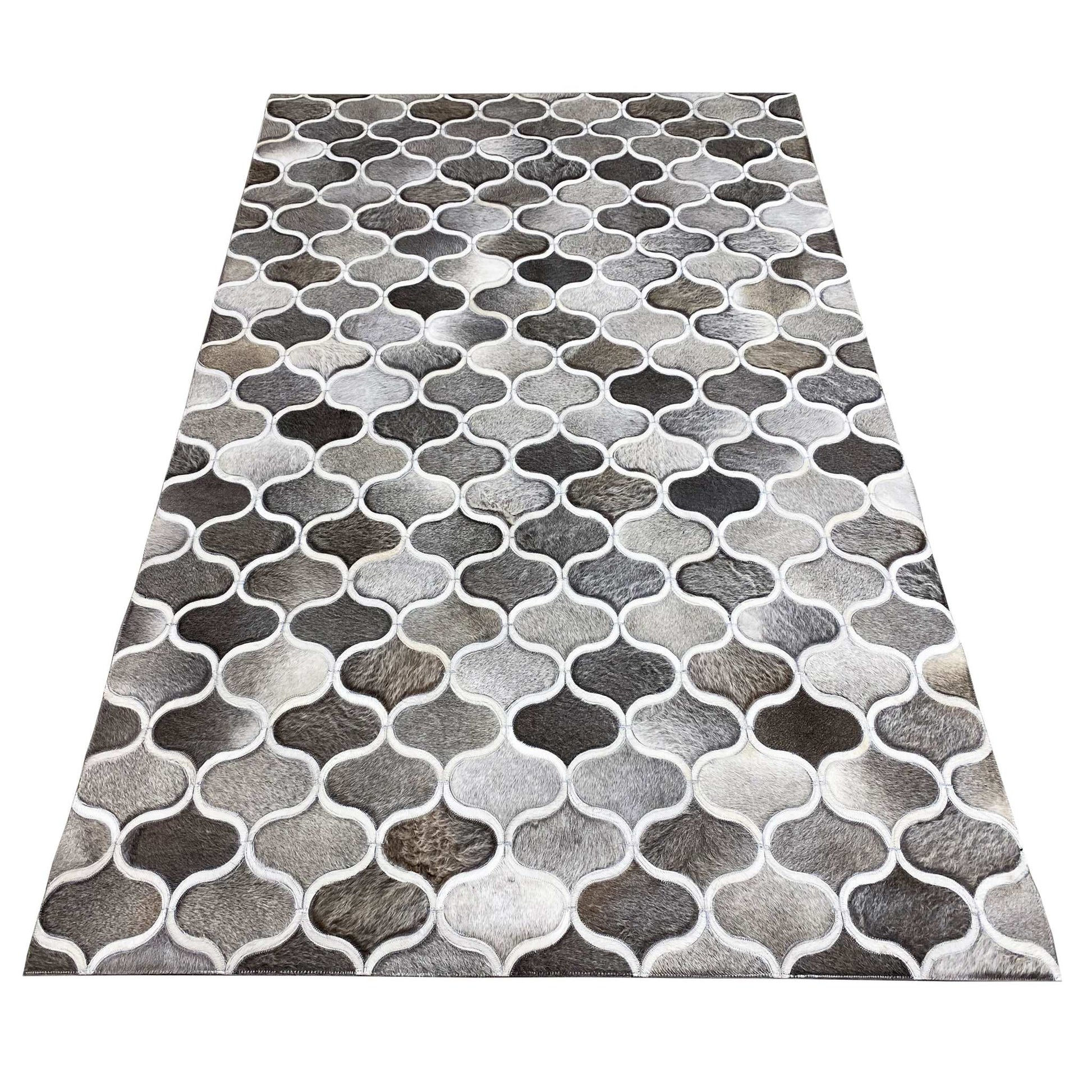 Geometrischer Kalbslederteppich 243x153 cm - Gittermuster - German Carpet Shop