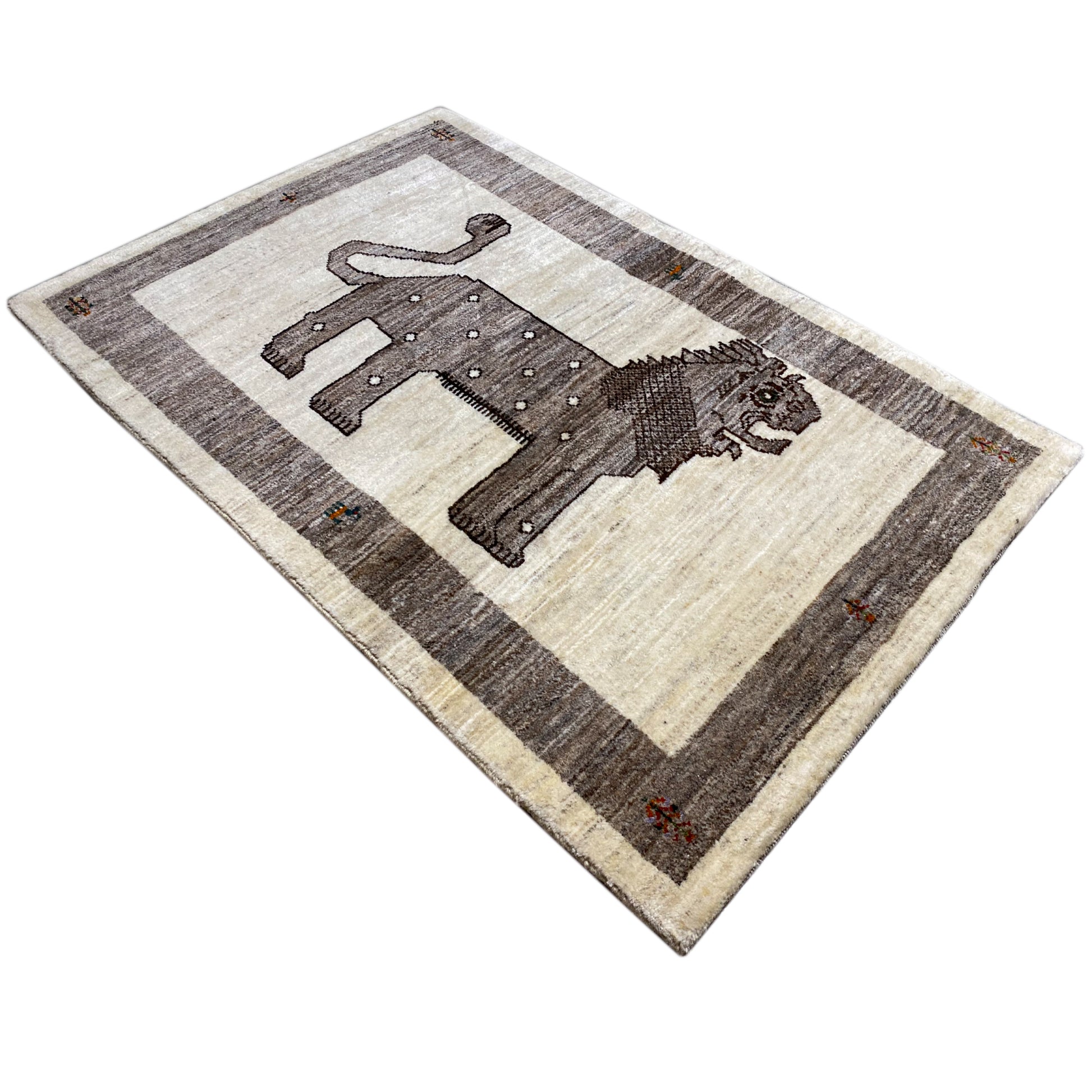 Beiger Gabbeh Teppich Löwe 137x87 cm - German Carpet Shop