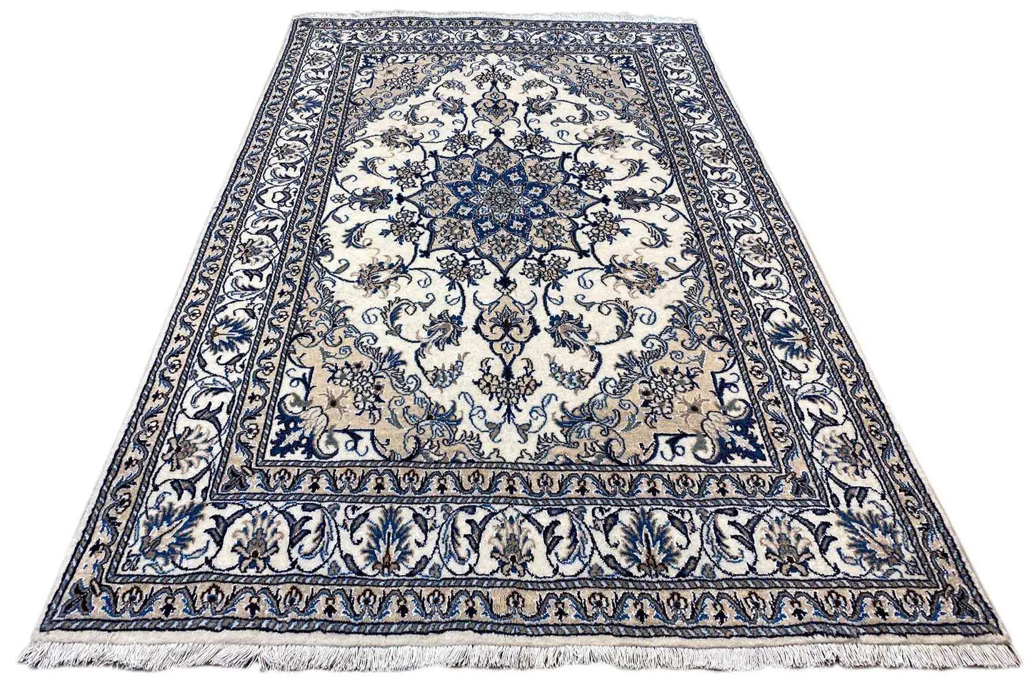Nain Teppich (210x142cm) - German Carpet Shop