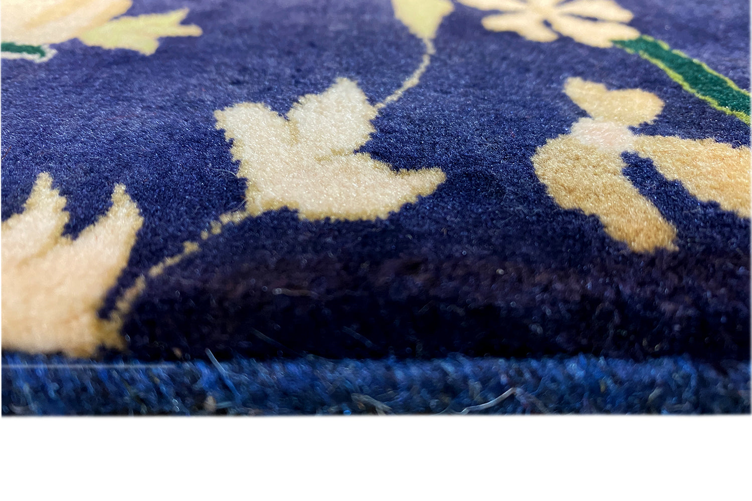 Qashqai Exklusiv 301876 - (65x61 cm) - Premium Teppich from German Carpet Shop - Just €300! Shop now at German Carpet Shop