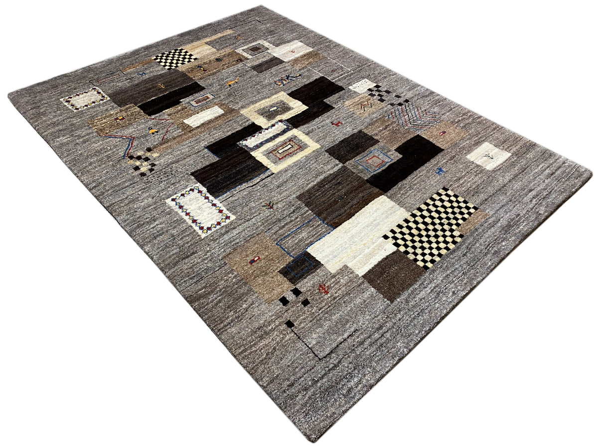 Gabbeh Teppich 235x171 cm mit grau-braunem geometrischem Patchwork-Muster