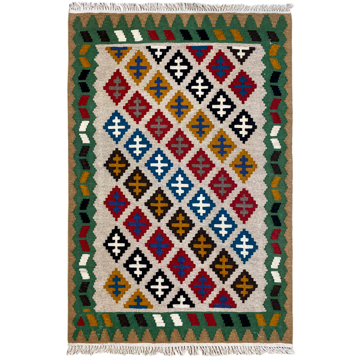 Kelim-Qashqai-Teppich 147x95 cm, frontale Ansicht mit Rautenmuster und grünen Bordüren