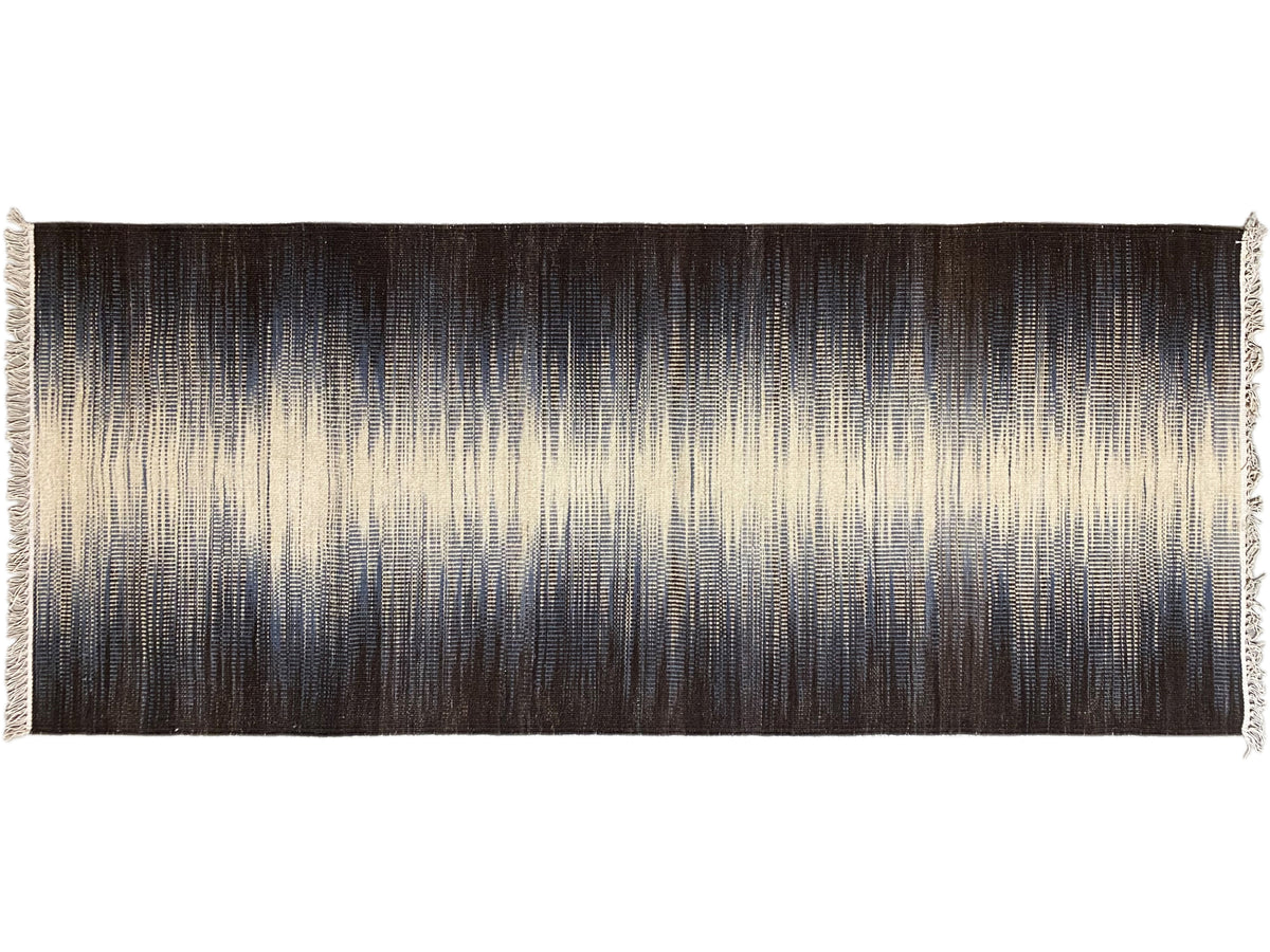 Kelim Teppich mit Streifenverlauf in Dunkelbraun und Beige, umlaufende Fransen