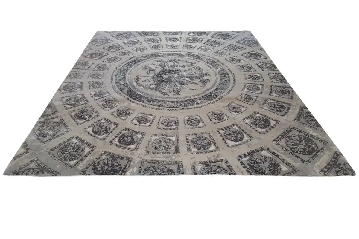 Dreieckiger Teppich 313x252 cm mit Medaillonmuster in Beige und Dunkelgrau