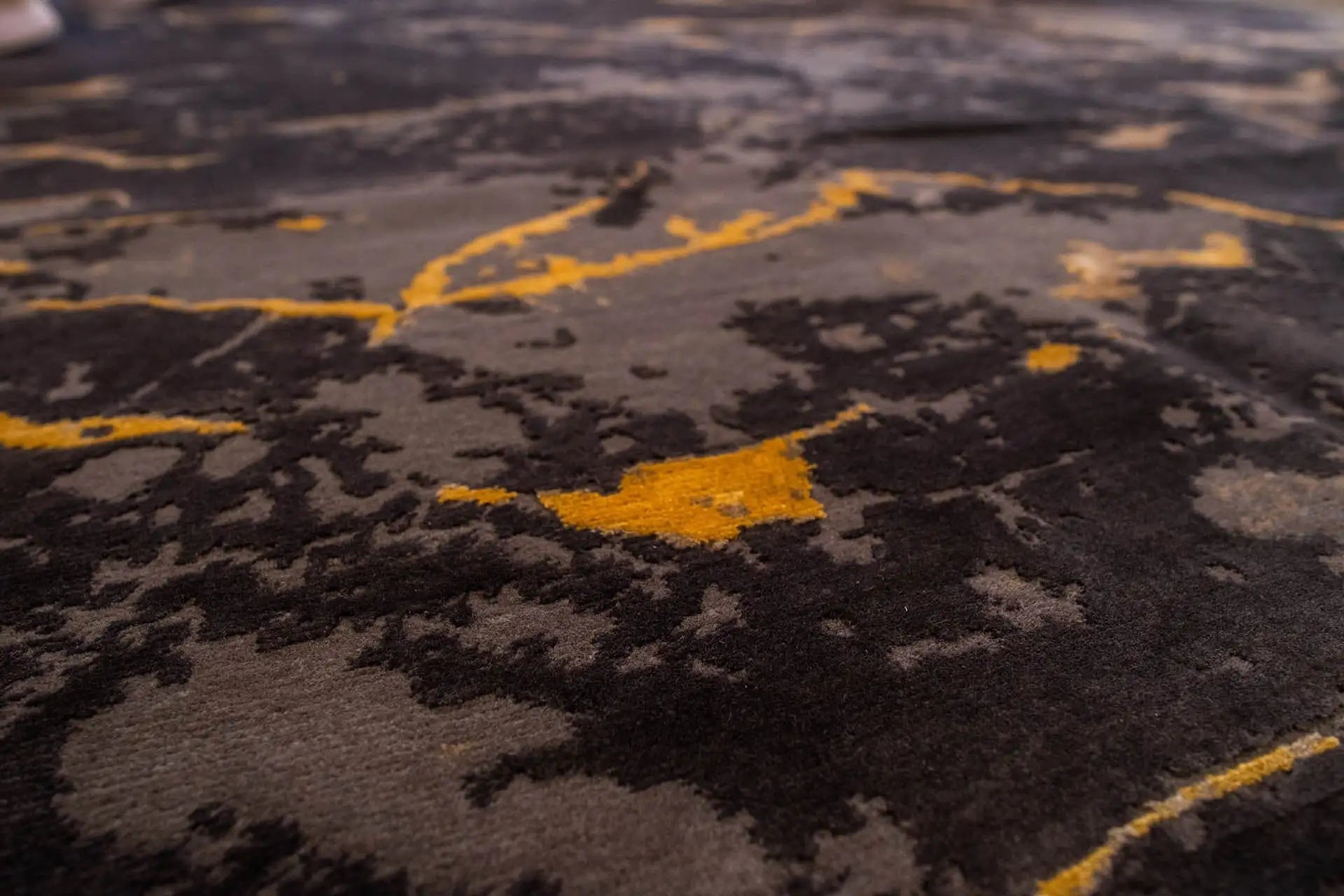 Designer Rug by Pascal Walter - Marble Black (307x253 cm) - German Carpet Shop