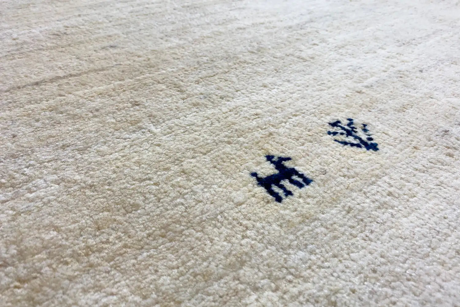 Gabbeh (192x149cm) - German Carpet Shop