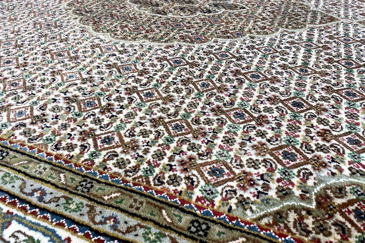 Indo Täbriz Teppich - (294x197cm) - German Carpet Shop