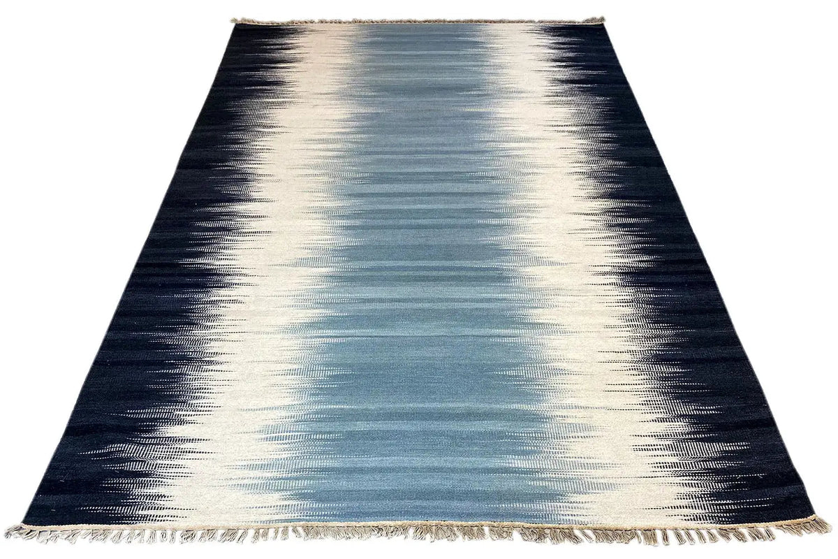 Kelim-Teppich 160x230 cm, blau-weißer Streifen, ausgefranster Rand