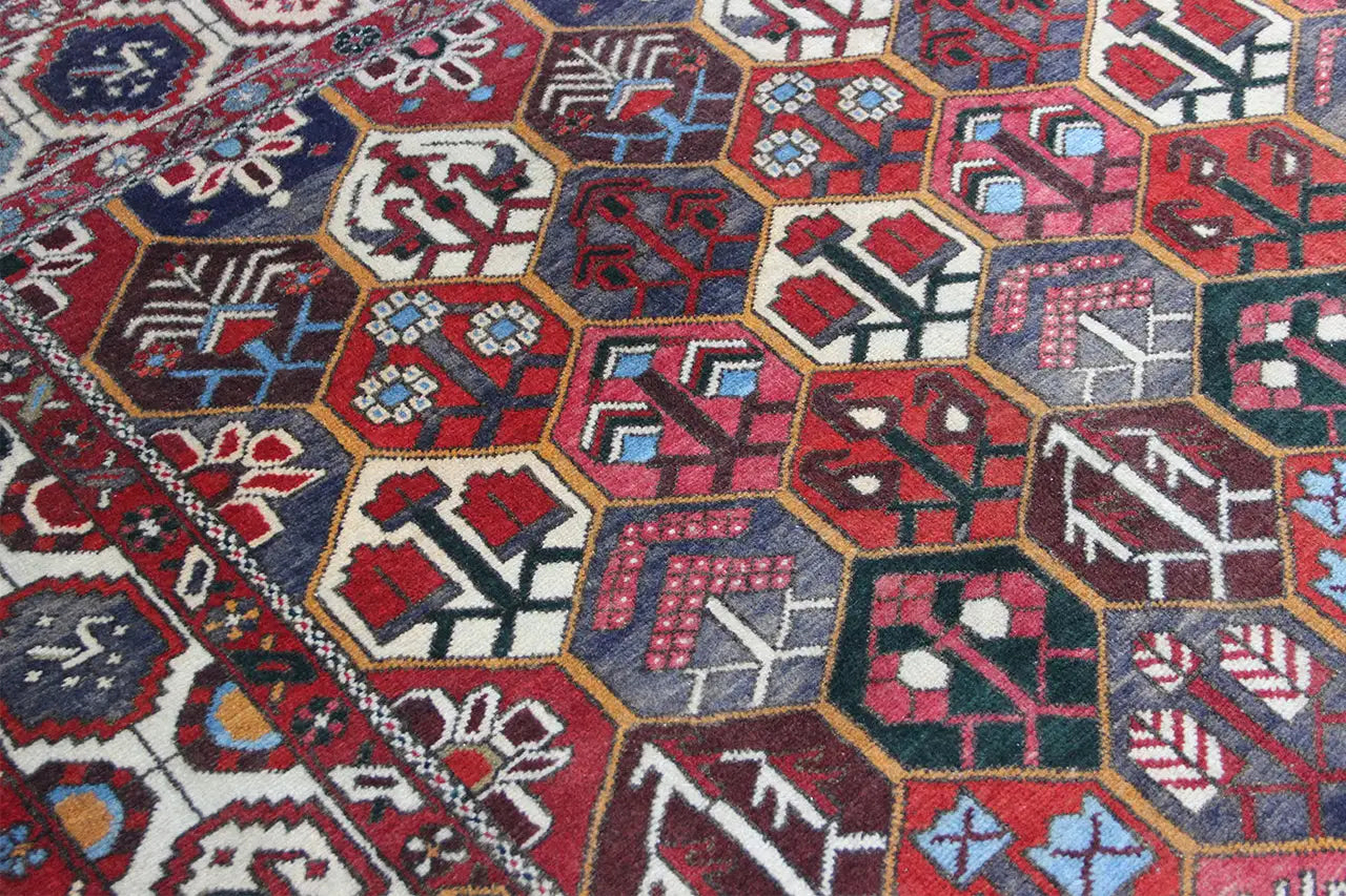 Bakhtiari - (312x210 cm) - German Carpet Shop