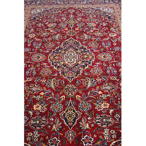 Keshan - Rot (319x221 cm) - German Carpet Shop