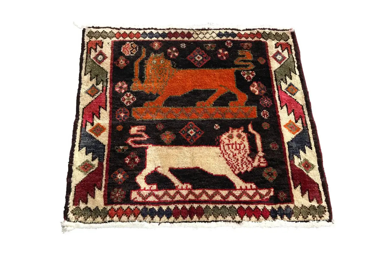 Teppich Poschti Qashqai mit großem Tiermedaillon und Zierfries, 63×58 cm