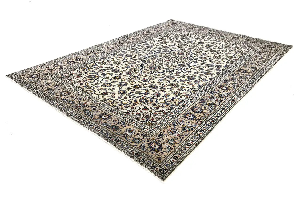 Keshan - Beige (364x258 cm) - German Carpet Shop