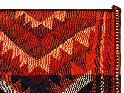 Esszimmer Jajim Teppich bunt handgearbeitet im kulturellen Ornamentstil