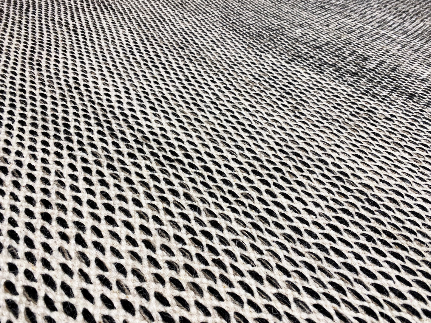 Schwarz Kelim Teppich - 160x230 cm