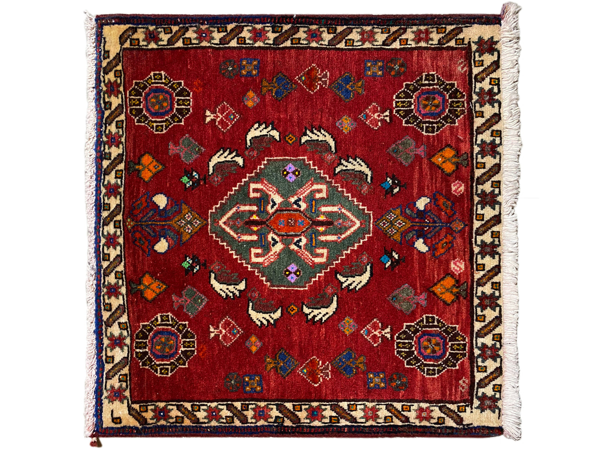 Poshti-Teppich 58x57 cm, rotes Vintage-Ornamentmuster mit Randbordüre und Fransen