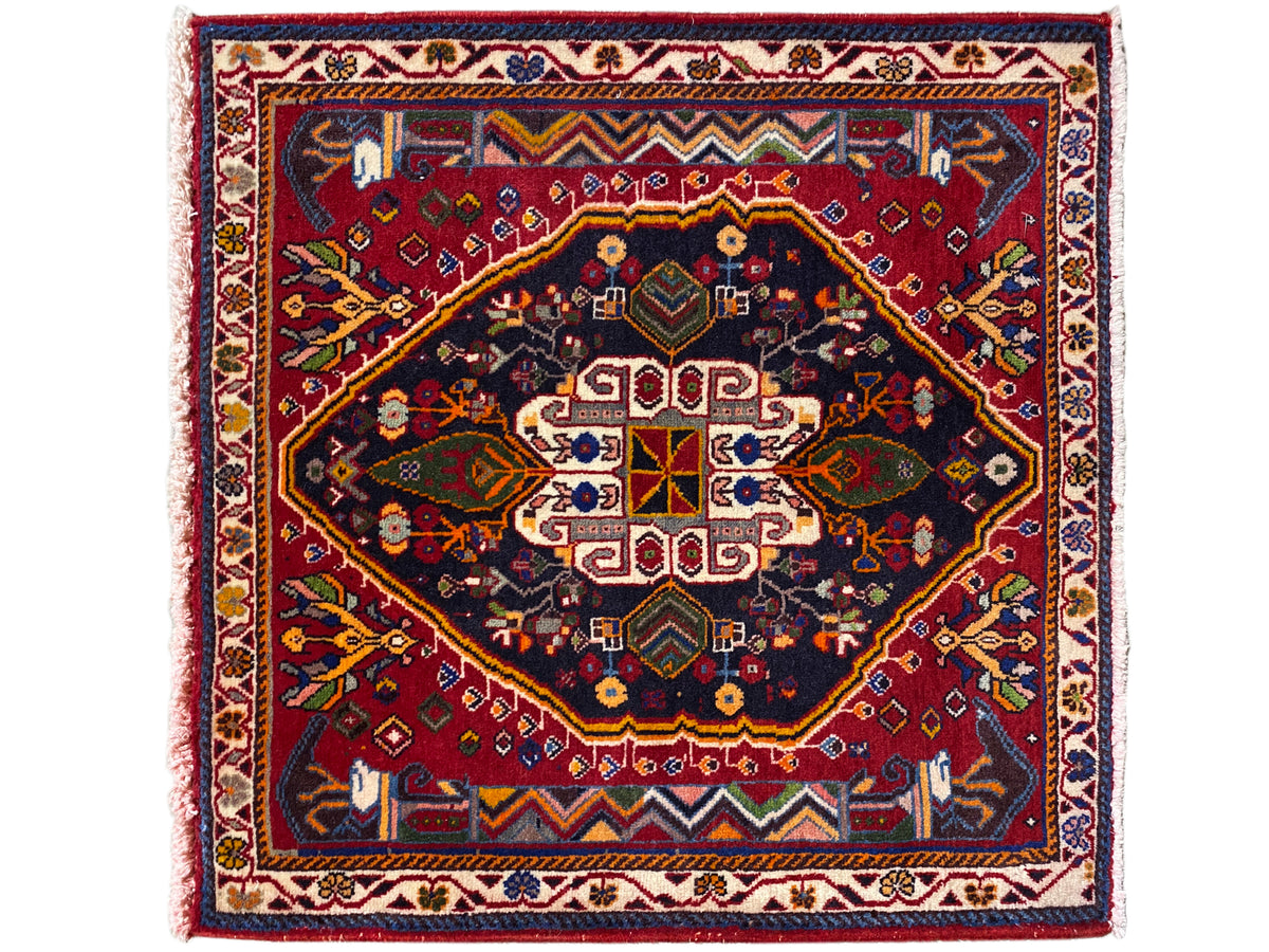 Poshti-Teppich (67×67 cm) mit mehrteiliger Medaillon-Komposition, dunklem Blau und Rot
