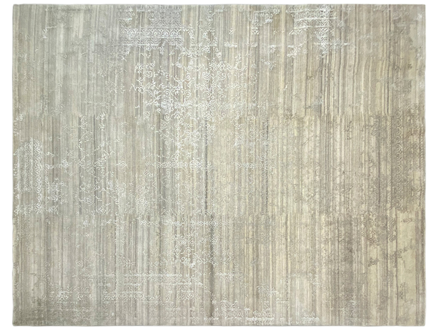 Zeitlos eleganter Teppich in Beige für offene Räume